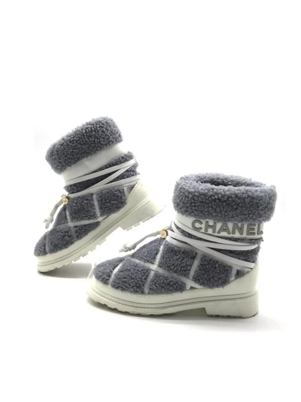 Chanel CC Logo Shearling Snow Boots Quilted Style Gray Shoes